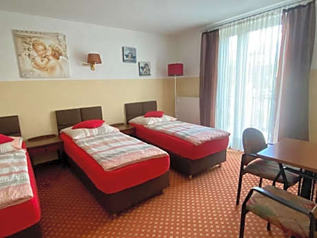 Triple Room with Shared Bathroom