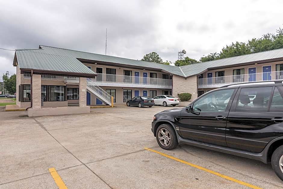 Motel 6-Attalla, AL