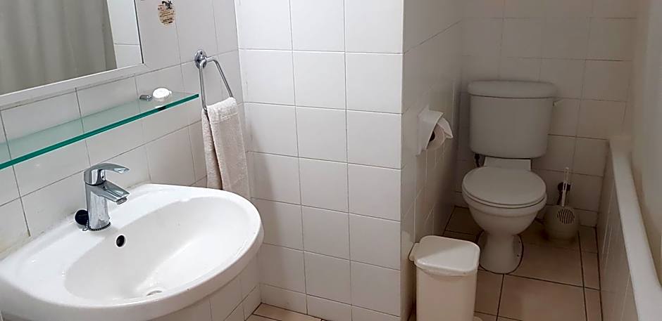 Senator Hotel Apartments