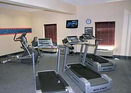 Hampton Inn & Suites West Point