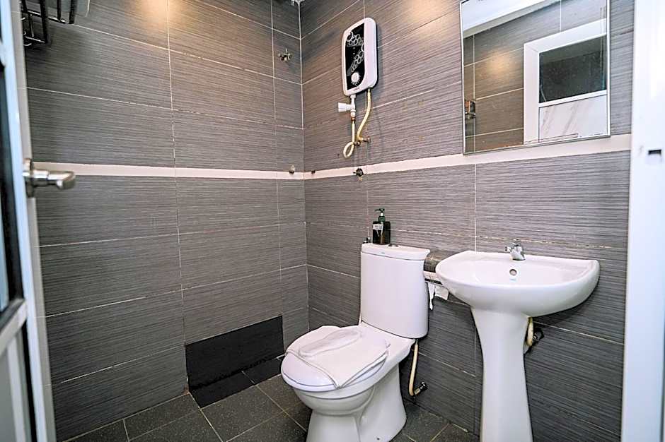 Swing & Pillows - Subang SS15