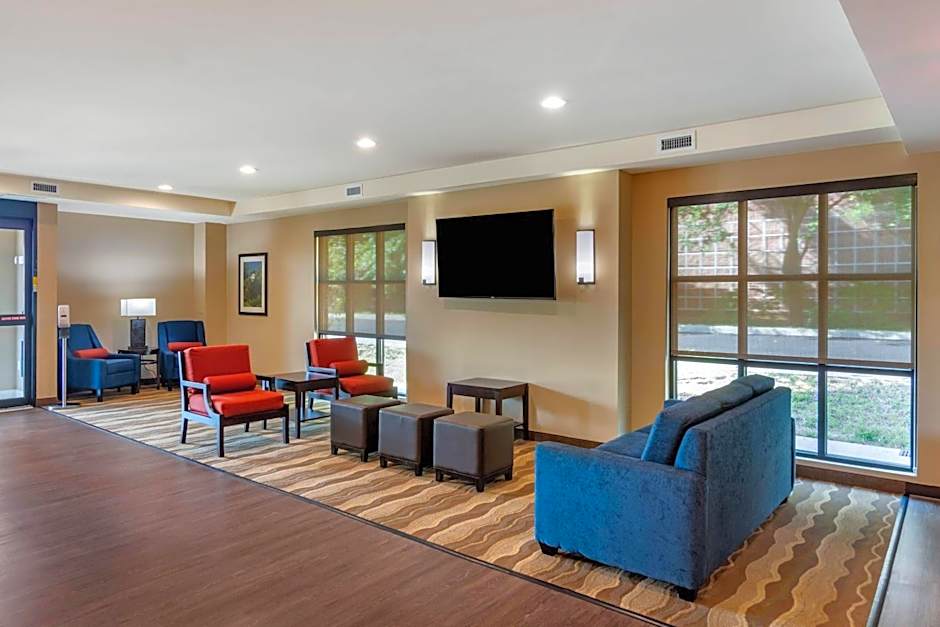Comfort Inn & Suites Charlottesville Hollymead Town Center