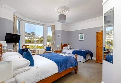Bridgeside Guest House