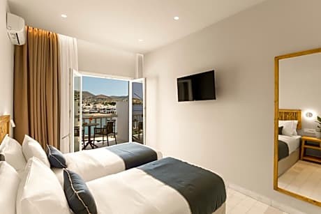 Superior Twin Room with Sea View