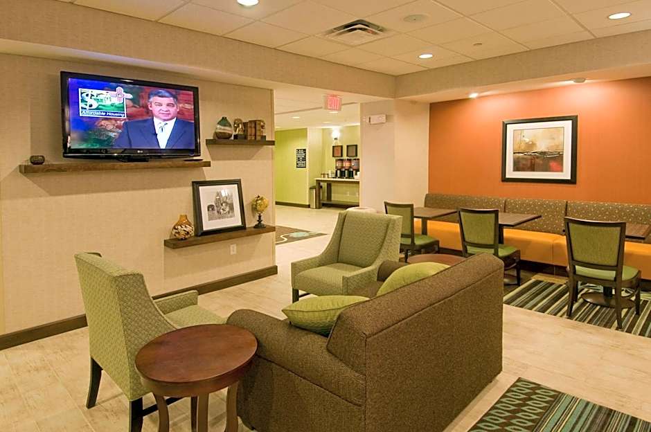 Hampton Inn By Hilton Pampa