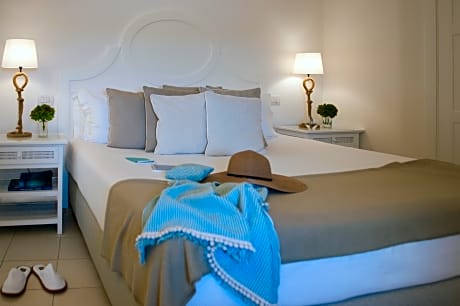 PANORAMA SEA VIEW ROOM WITH PRIVATE POOL