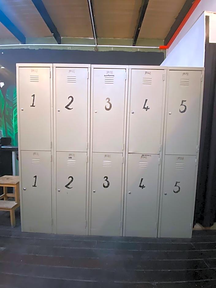 Hikers Sleep Port Guesthouse