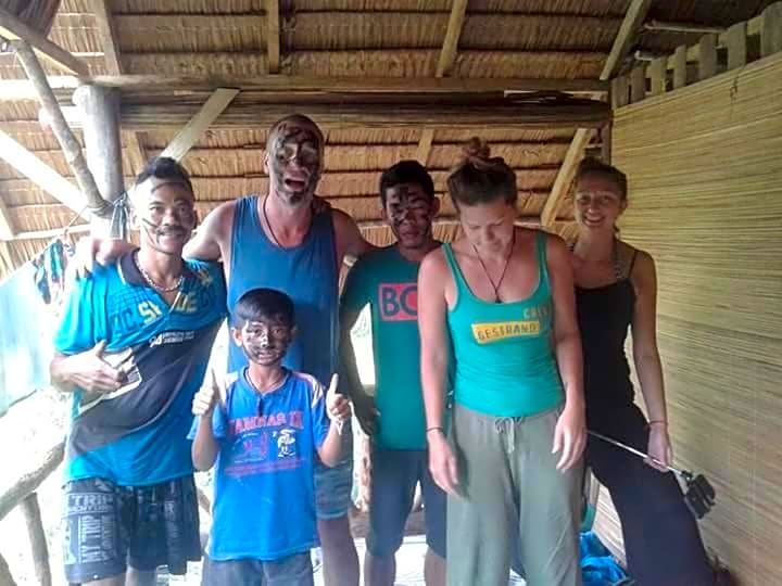 ORANGUTANTREKSUMATRA & LOVELY JUNGLE LODGE only book IF you are treking with us