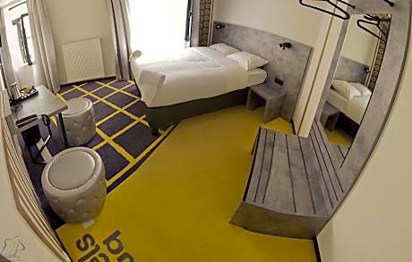 Concept Single Deluxe Room 