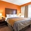 Econo Lodge Inn & Suites East Houston I-10