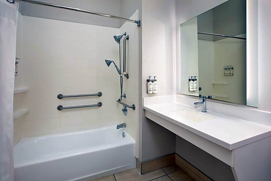 Holiday Inn Express Hotel & Suites Athens By IHG