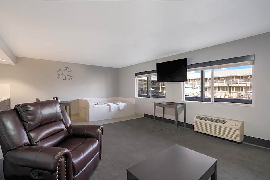 Richland Riverfront Hotel and Conference Center, Ascend Hotel Collection