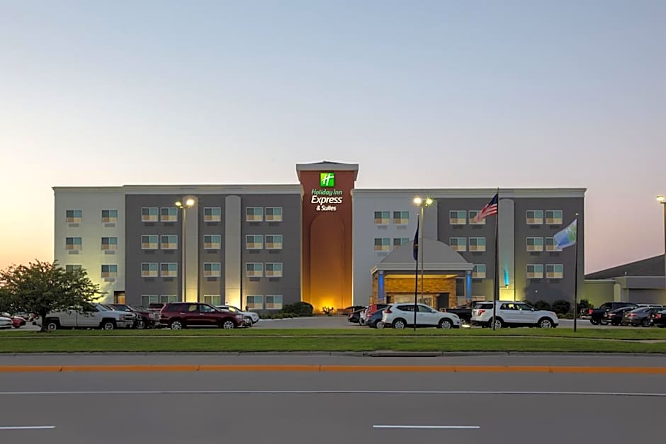 Holiday Inn Express Hotel & Suites Columbus By IHG