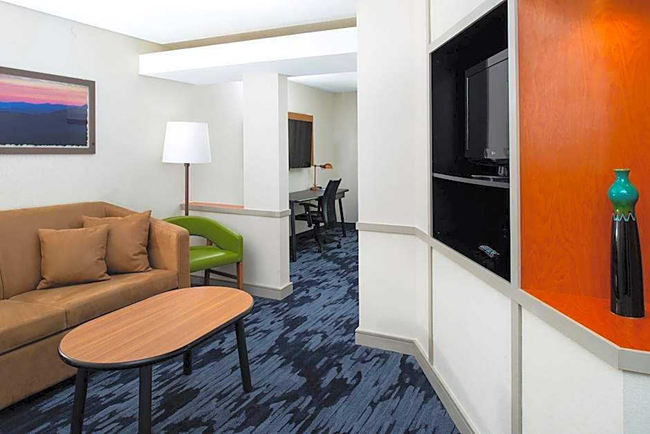 Fairfield Inn & Suites by Marriott Greensboro Wendover