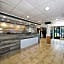 Best Western Plus Holiday Sands Inn & Suites