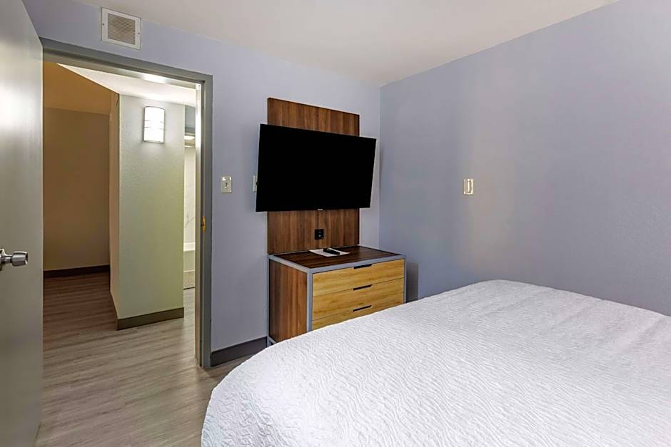 Best Western Plus St. Louis West-Westport