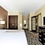 La Quinta Inn & Suites by Wyndham Denver Gateway Park