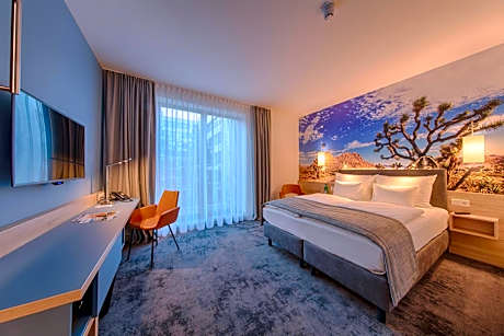 Larger Comfort King Room