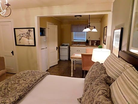Queen Suite