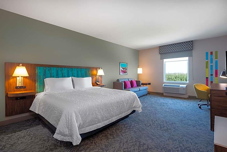 Hampton Inn By Hilton & Suites Edmonton St. Albert, AB