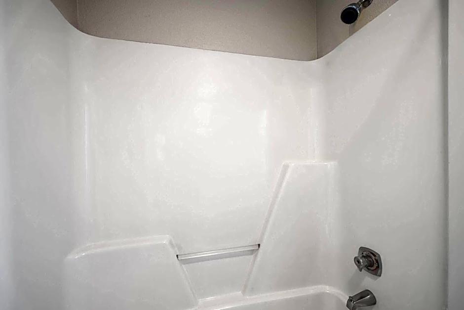 Days Inn by Wyndham Alma