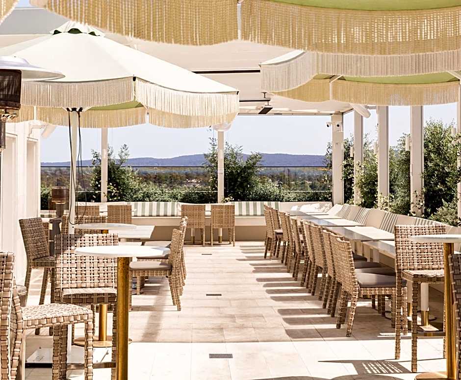 Astina Suites, Penrith