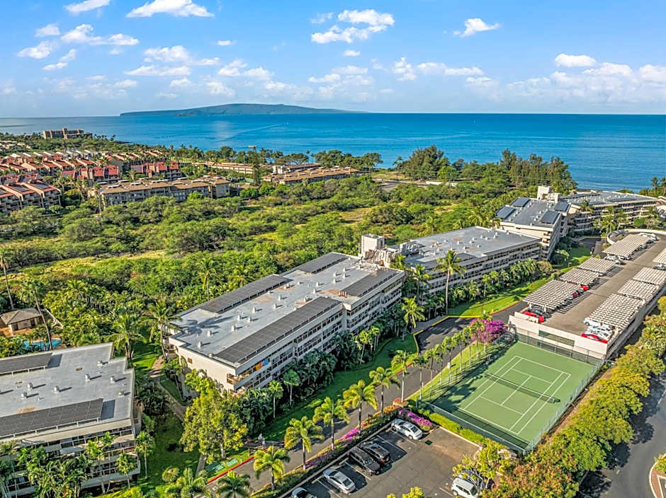 Central Kihei Gem! 3-Min Walk to the Beach & Shops