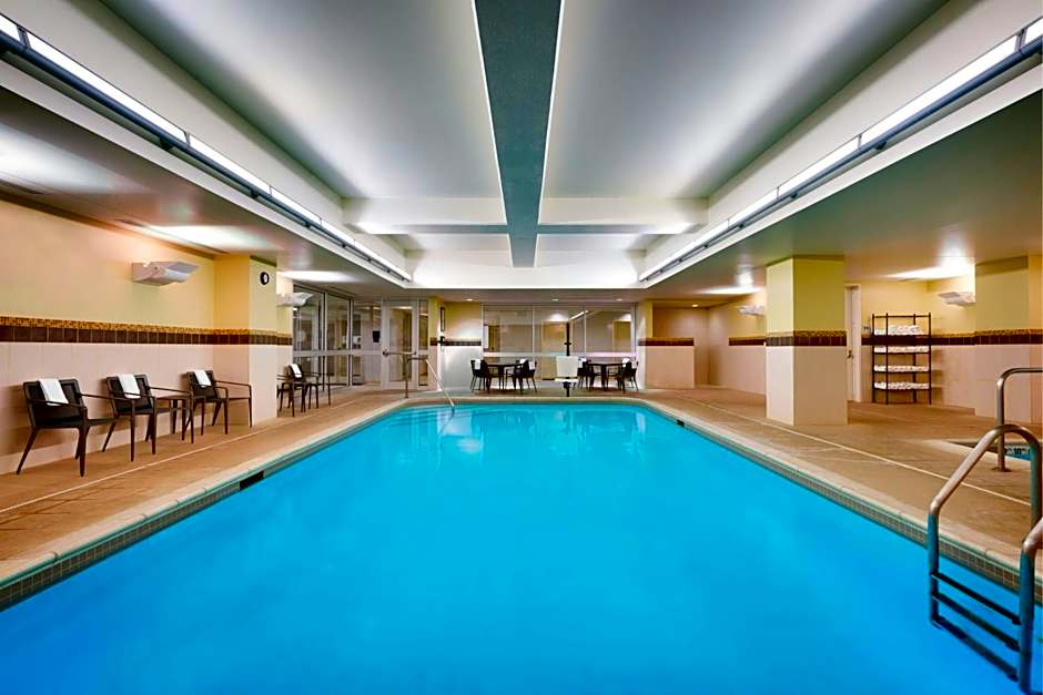 Courtyard by Marriott Lincoln Downtown/Haymarket