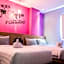Radja Art and Boutique Hotel Simpang Lima