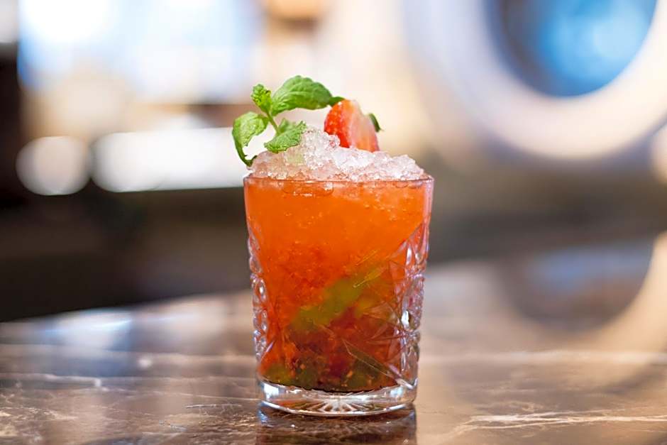 Sana Malhoa Park Hotel