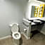 Super 7 Inn By OYO Tupelo Hwy 178