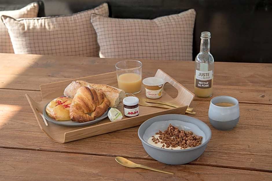 LA PENICHE - Bed And Bicycle - Vienne