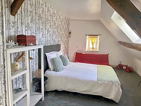 Chambre 2-Double-Classique-Douche-Vue sur Jardin