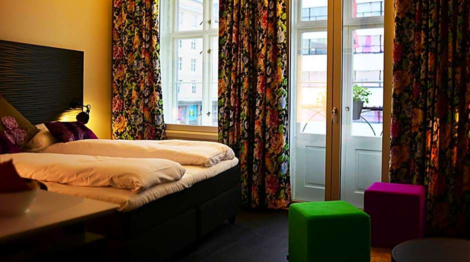 Hotel No13