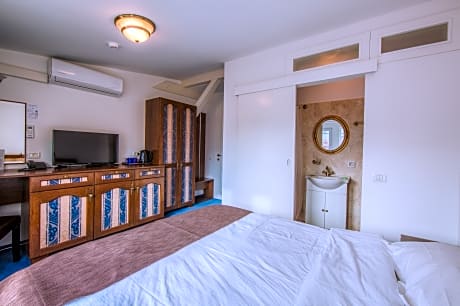 Double standard room