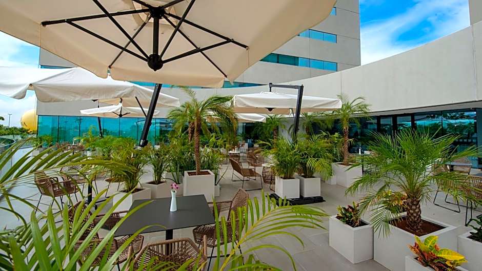 Holiday Inn Hotel And Suites Merida La Isla By IHG