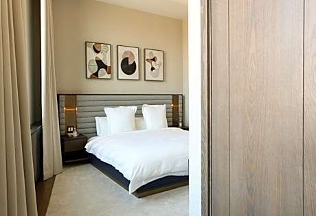 Suite with River View