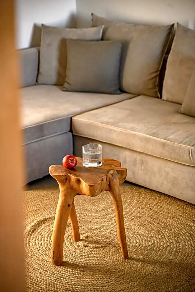 Lemon Suites Santorini