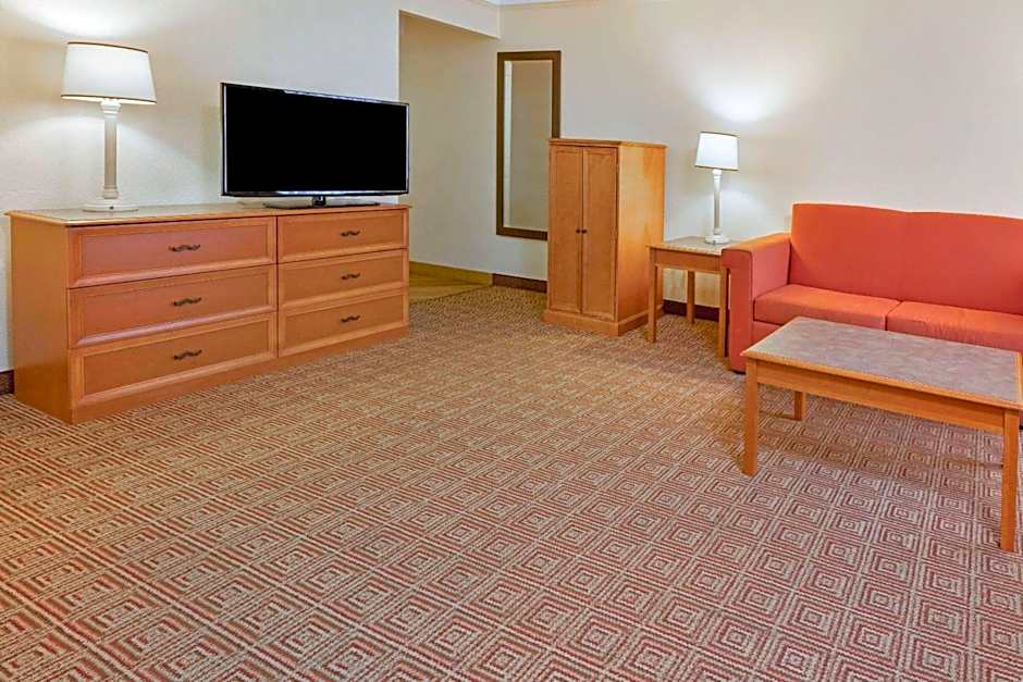 La Quinta Inn & Suites by Wyndham Salt Lake City Layton