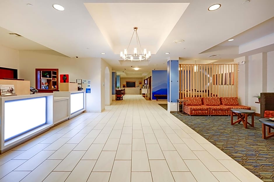 Holiday Inn Express & Suites Burleson/Ft. Worth, an IHG Hotel
