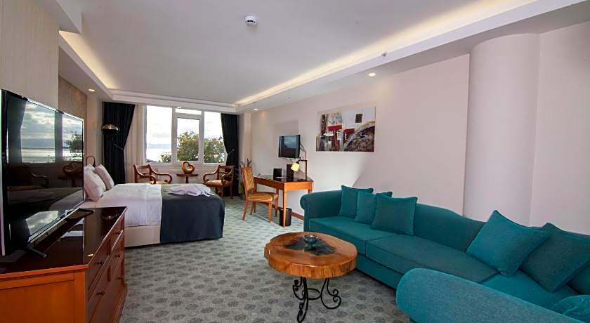 Tuzla Garden Hotel and Spa