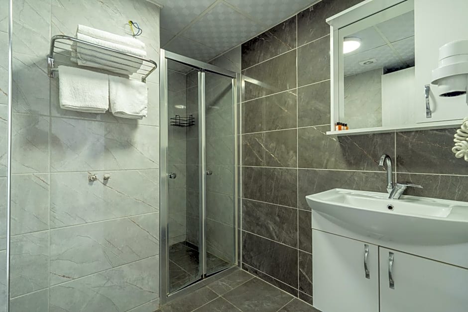 YAŞAM HOTEL