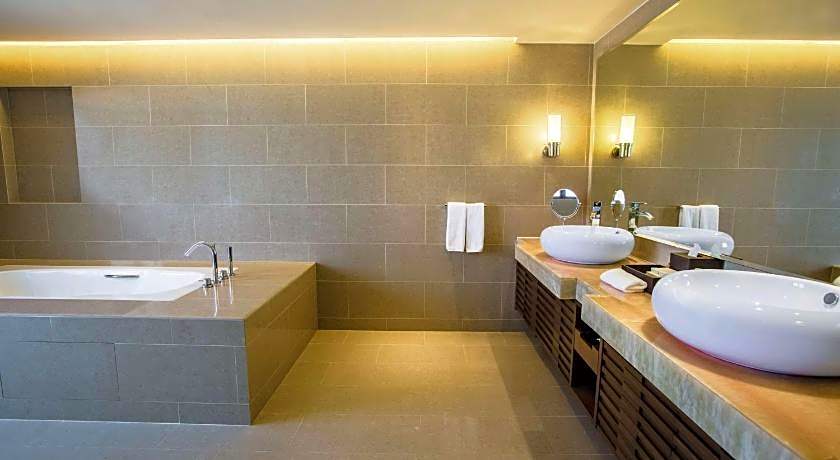 Hyatt Regency Kinabalu Hotel