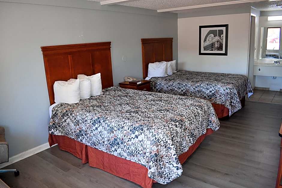 Rodeway Inn Auburn Hills - Detroit
