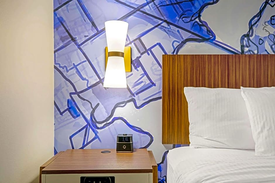 La Quinta Inn & Suites by Wyndham Waco Downtown - Baylor
