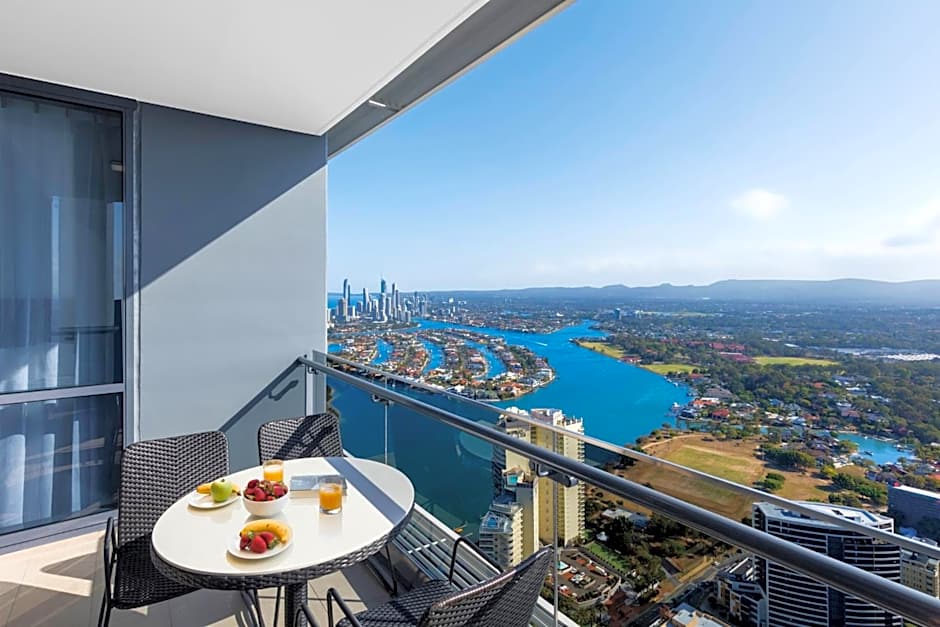 Meriton Suites Southport