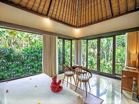 Villa with Jungle View