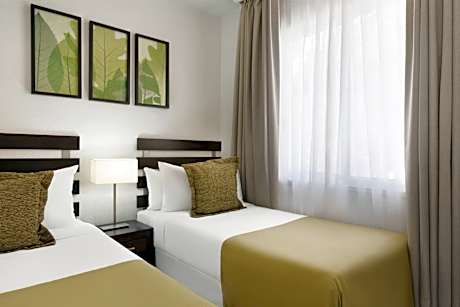 Three-Bedroom Apartment with Ocean View