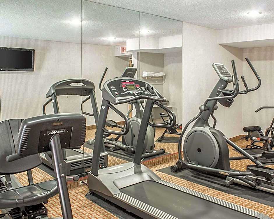 Quality Inn & Suites Raleigh North