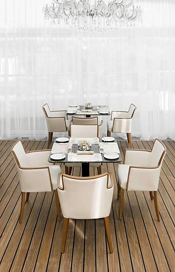 Nobil Luxury Boutique Hotel